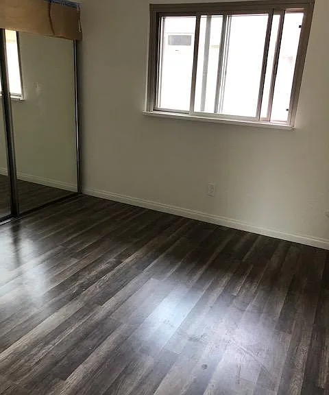 4062 Valeta St — Photo 11