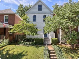7414 Maple Ave, Saint Louis, MO 63143