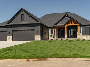 1513 Epperstone Enclave NE, Byron, MN 55920