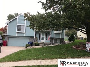 13210 Lillian St, Omaha, NE 68138