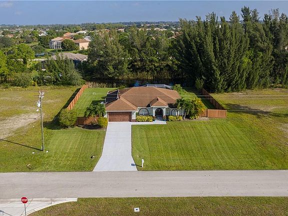 2nd image of 2125 SW 23rd St