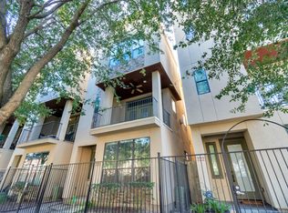 720 W 8th St, Houston, TX 77007