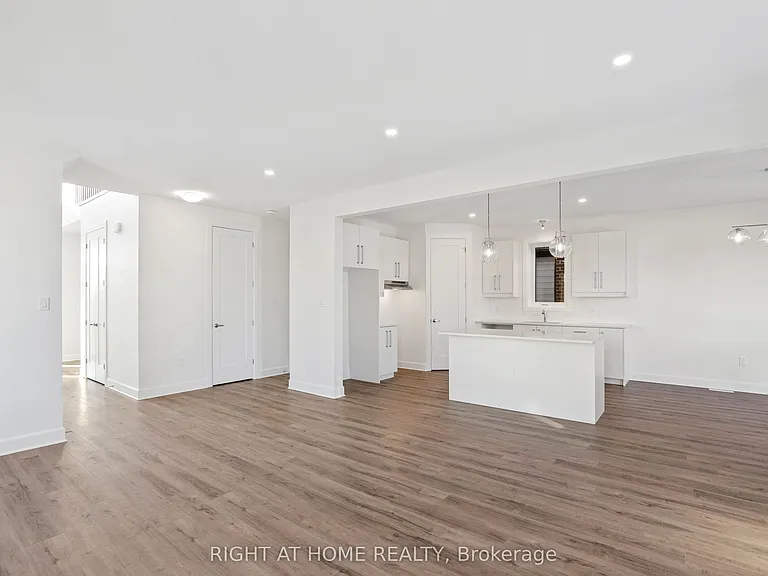 2 Welch Ct — Photo 3