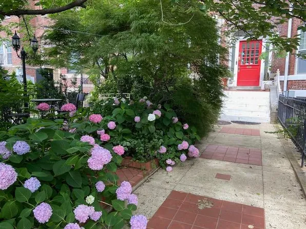 3319 16th St NW, Washington, DC 20010