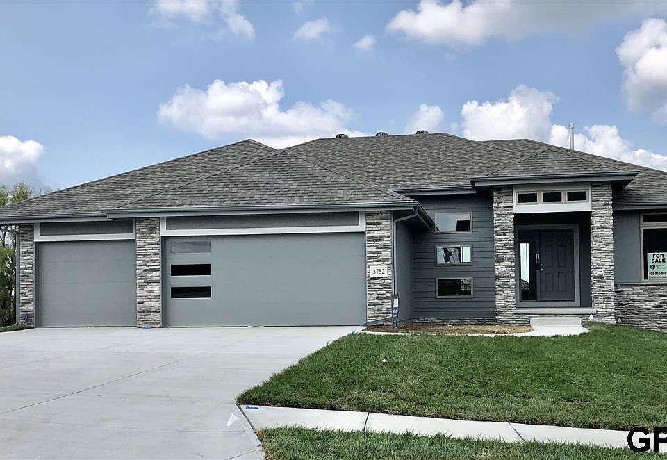 1st image of 3752 N 190th St