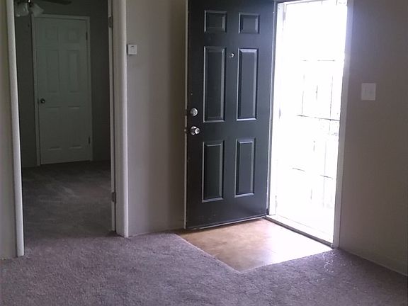 3rd image of 2424 Connie Dr