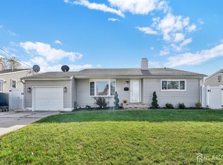 99 Cameo Pl, Colonia, NJ 07067