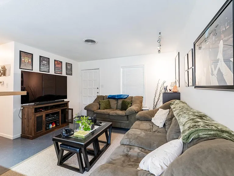4407 Terrilance Dr — Photo 8