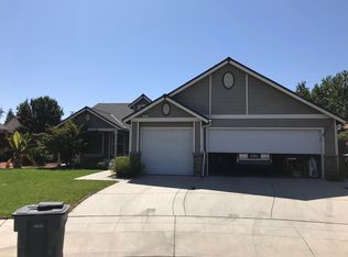 5157 W Beechwood Ave, Fresno, CA 93722