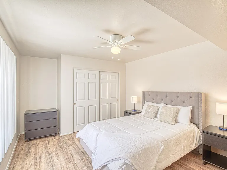1833 E Water St #2 — Photo 12