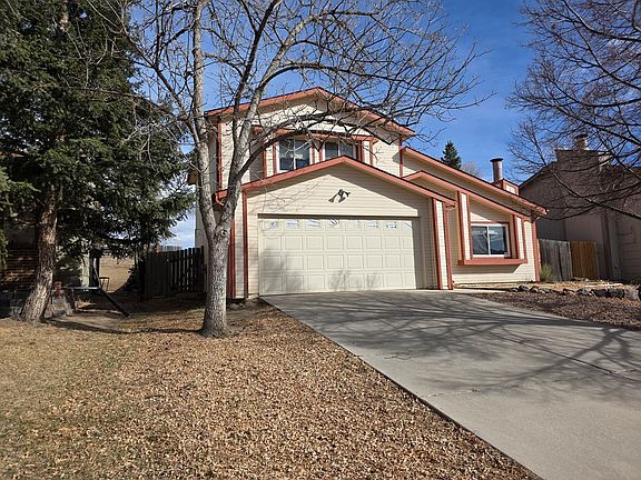 2nd image of 1325 Shadberry Ct