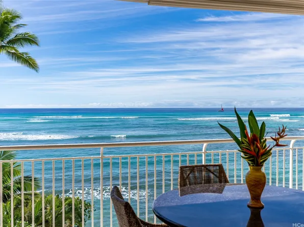 2969 Kalakaua Ave APT 202, Honolulu, HI 96815