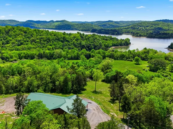 2699 Brooks Bend Ln, Gainesboro, TN 38562