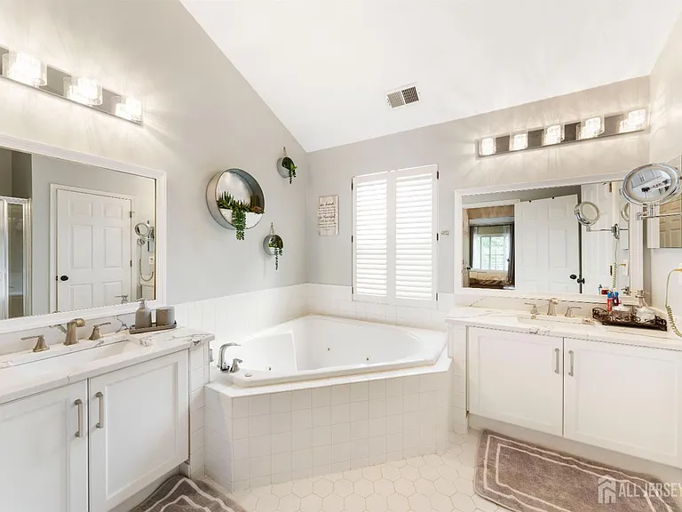 101 S Branch Dr — Photo 8