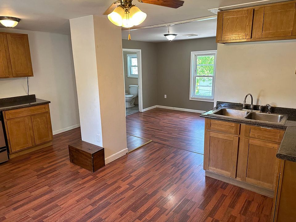 2nd image of 31 High St #2R
