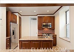 5th image of 306 W 100th St APT 61