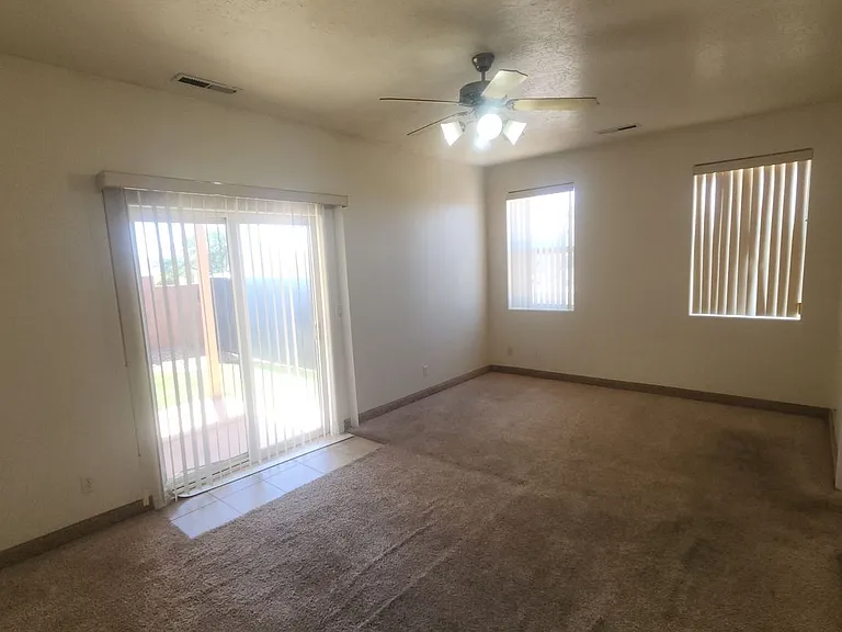 42 N Eastridge Dr — Photo 12
