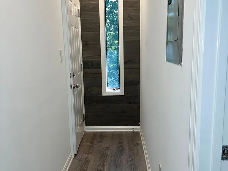 1646 F St NE #1 — Photo 5