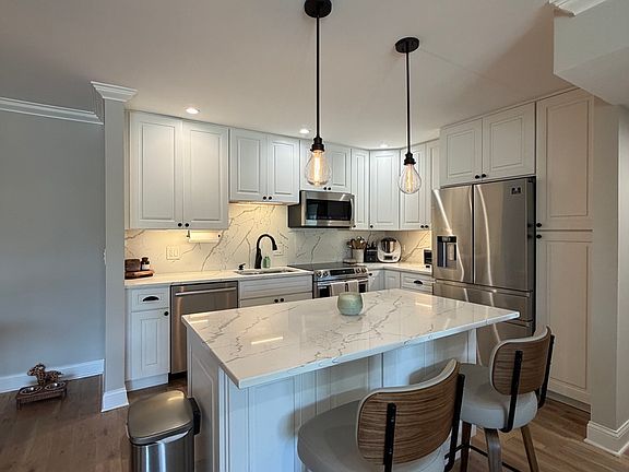 2nd image of 124 Carriage Way Dr APT 209B