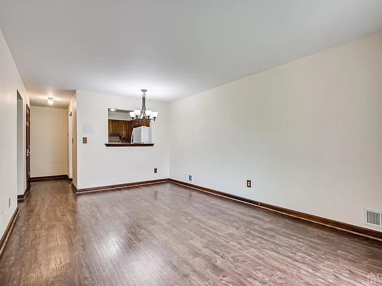 135-C Beverly Hill Ter — Photo 12