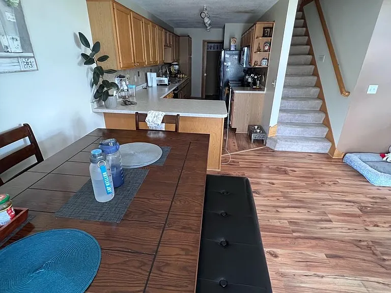 1650 Wellington Ln — Photo 6