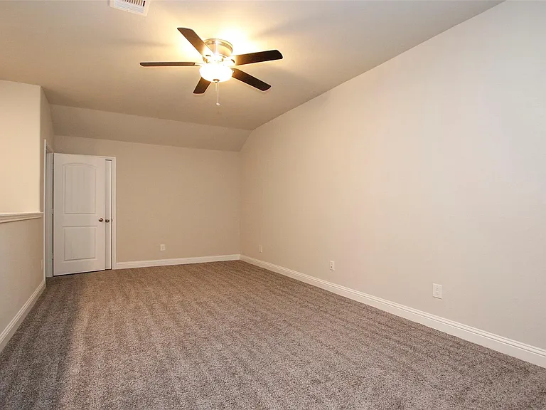7 Heirloom Garden Pl — Photo 25