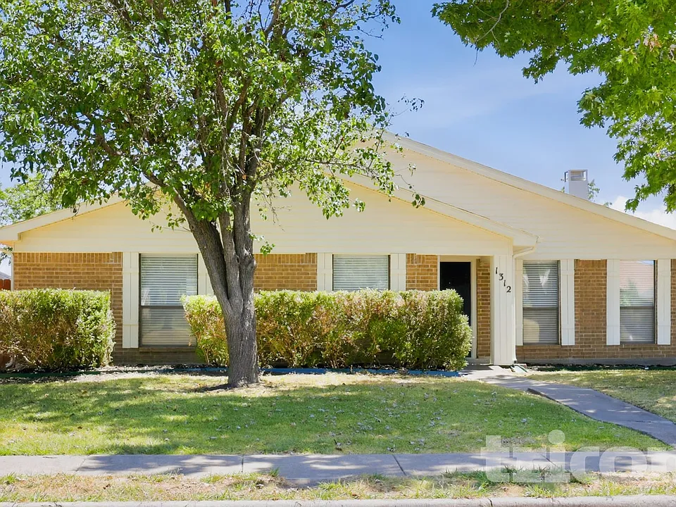 1312 Grinnel Dr