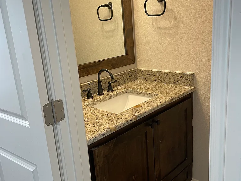 6619B Oakwood Lake Ct #6619B — Photo 2