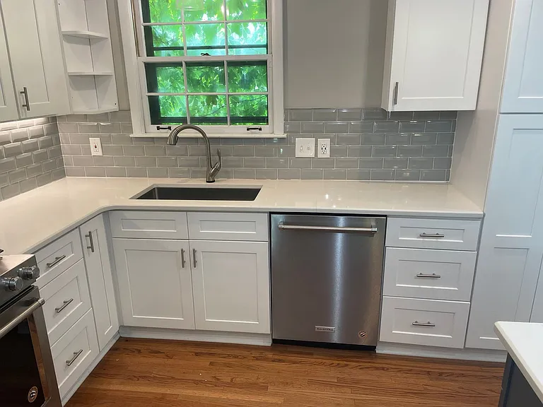 309 Melvin Jones Dr — Photo 5