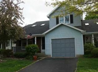 44 Sleepy Holw, Rochester, NY 14624