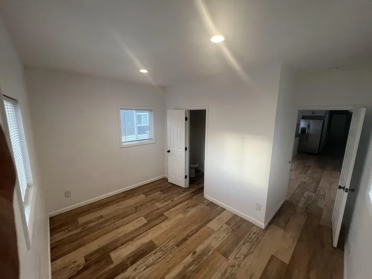 151 Northside Dr — Photo 10
