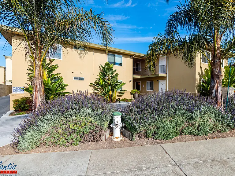 365 W Weddell Dr #E — Photo 8