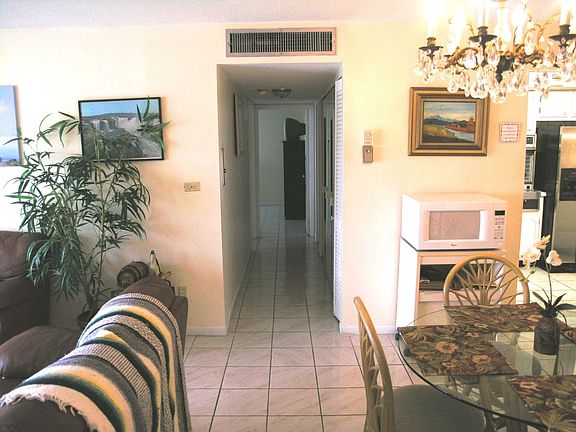 Tile throughout for cool feet 