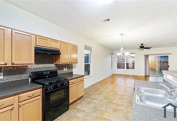2nd image of 7723 Pasture Bend Ln