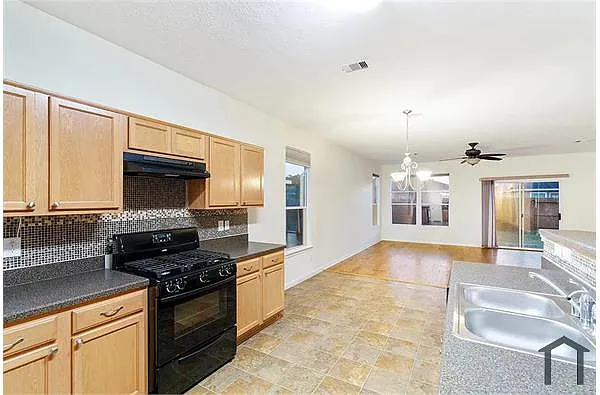 Building Photo - 7723 Pasture Bend Ln