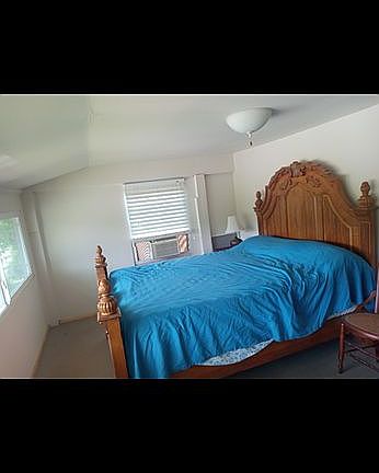 3rd image of 4412 E White Oak Hl