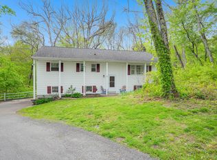 82 Roosevelt Road, Hyde Park, NY 12538