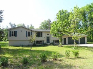 1551 Kingswood Trl, Nekoosa, WI 54457