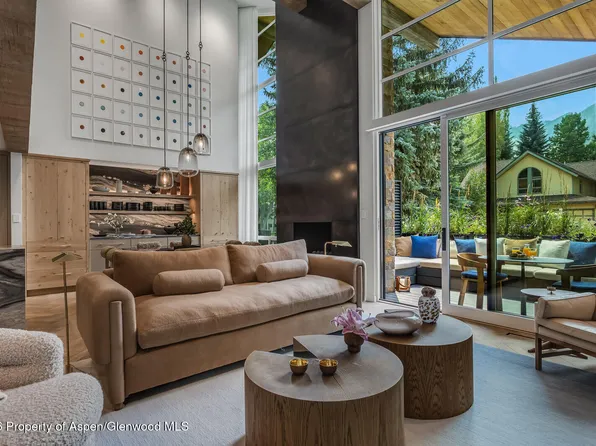 500 W Smuggler St, Aspen, CO 81611