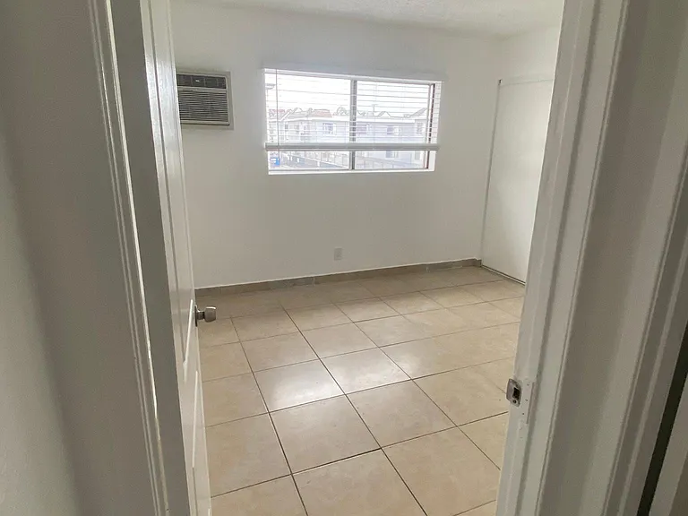 15236 Nordhoff St #108 — Photo 8