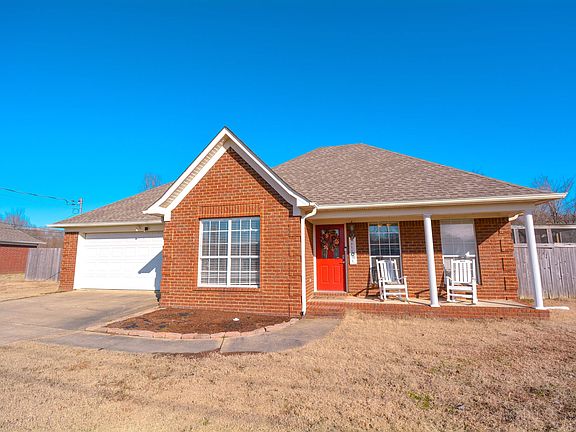 3rd image of 52 Daisey Ln