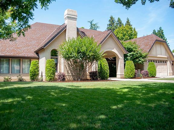 3rd image of 3534 E Vassar Ct