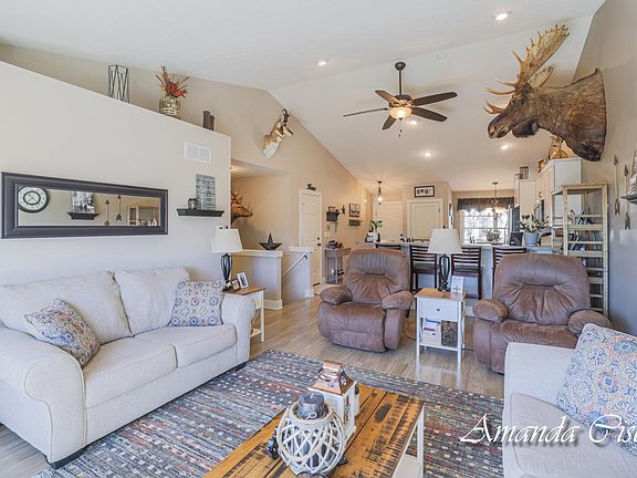 5th image of 119 Garnet Dr