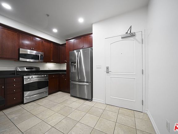 4th image of 629 Traction Ave APT 511