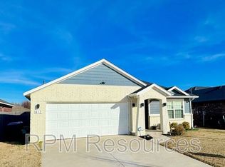 412 Kearny Ln, Yukon, OK 73099