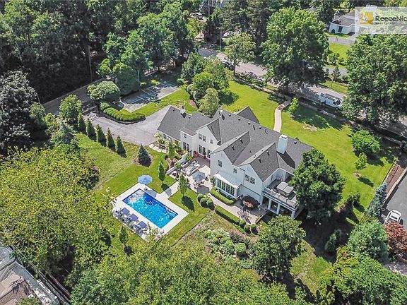 1230 W. 57th Street