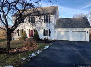 302 Maple Hill Rd, Naugatuck, CT 06770