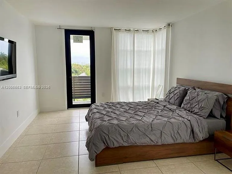 9800 W Bay Harbor Dr #603 — Photo 15