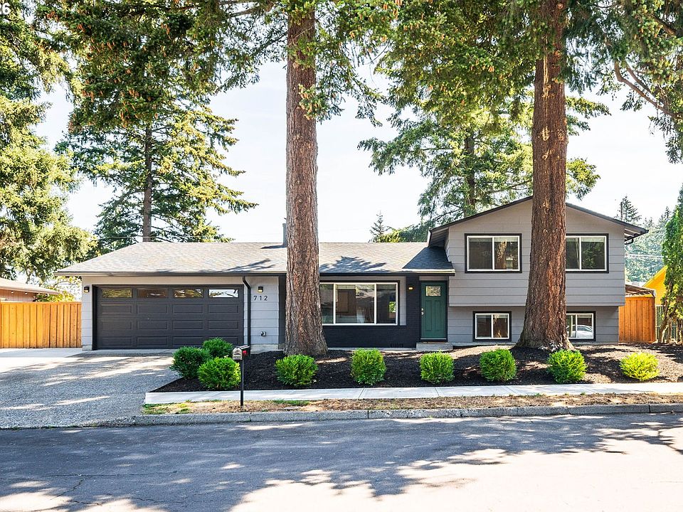 1st image of 712 NE 195th Ave