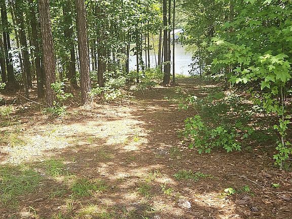 5th image of 158 Ella Point
